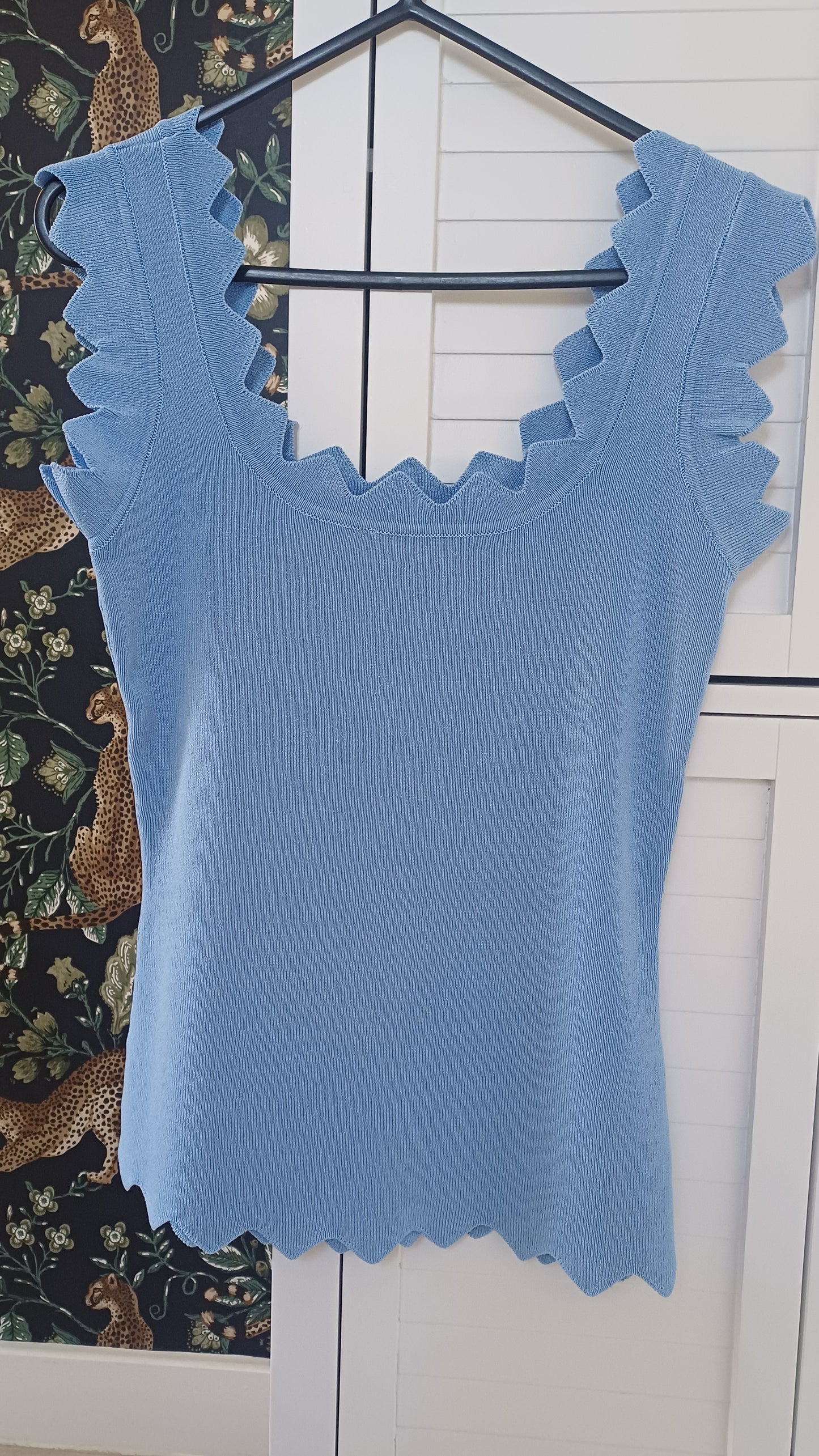Knitted scalloped vest - Sky Blue